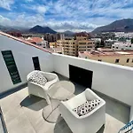 Cristianos Oasis, Modern Beachside Duplex Lejlighed *