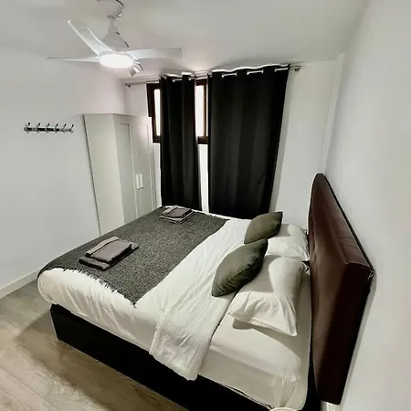 Apartmán Cristianos Oasis, Modern Beachside Duplex Los Cristianos (Tenerife)