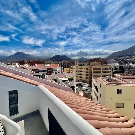 Cristianos Oasis, Modern Beachside Duplex Los Cristianos (Tenerife)