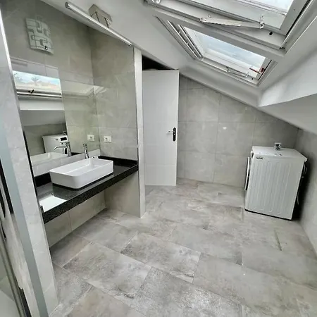 Cristianos Oasis, Modern Beachside Duplex * Los Cristianos (Tenerife)