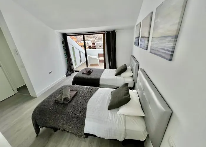 Cristianos Oasis, Modern Beachside Duplex Apartmán Los Cristianos (Tenerife)