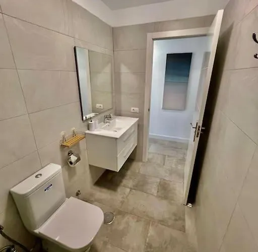 Apartman Cristianos Oasis, Modern Beachside Duplex *