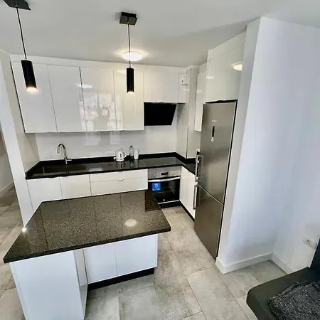 Cristianos Oasis, Modern Beachside Duplex דירה *